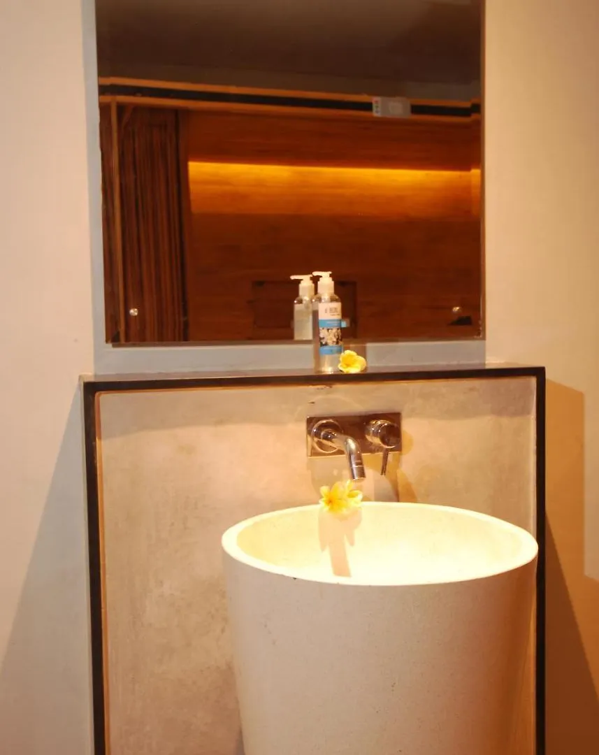 Hostel Dbeds Kuta Beach
