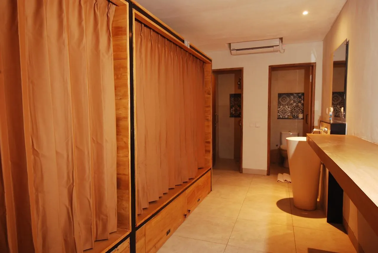 Dbeds Kuta Beach Hostel Kuta Lombok