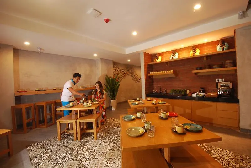Hostel Dbeds Kuta Beach